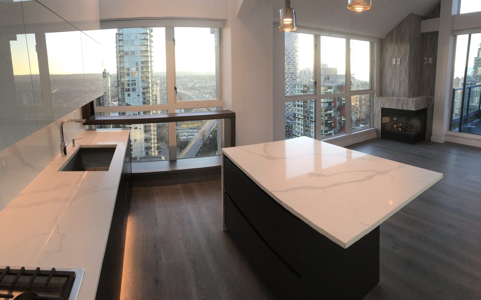 Complete Flooring Guide: Hardwood, Laminate, Vinyl & SPC