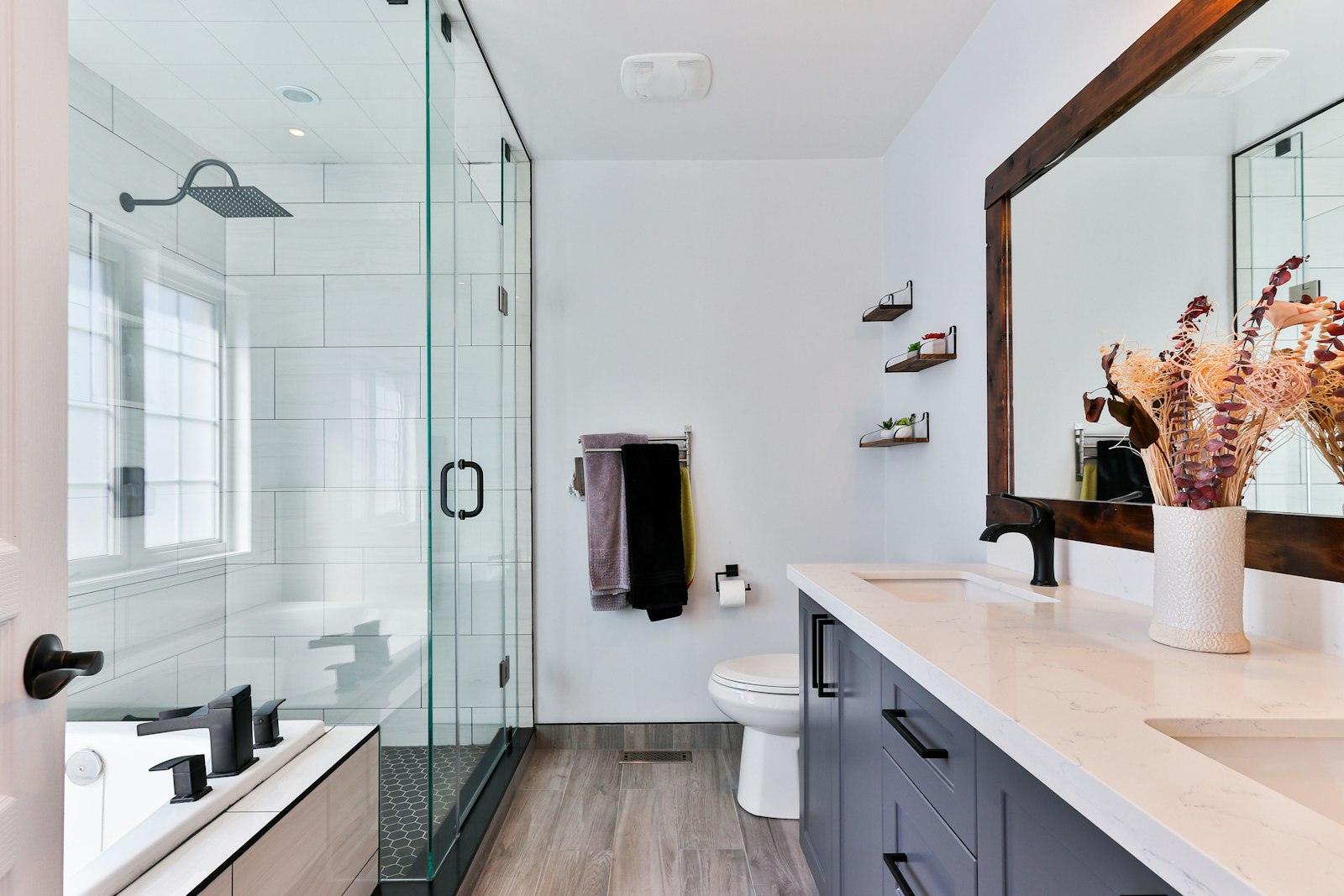 Bathroom Mold in Vancouver: Why It Keeps Coming Back — and How to Stop It for Good (2026)